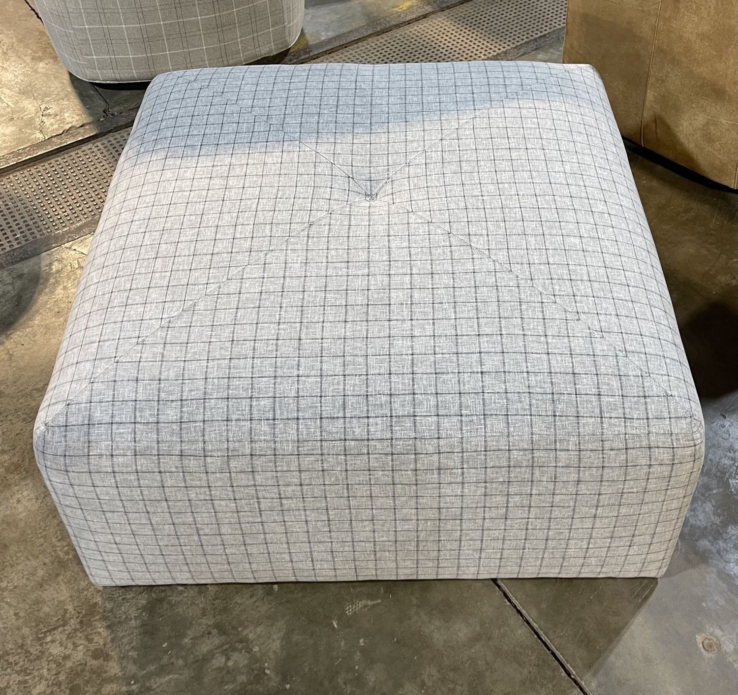 Ottoman-WP-37x37x18 CLEARANCE NO ADDL&#39; DISCOUNT