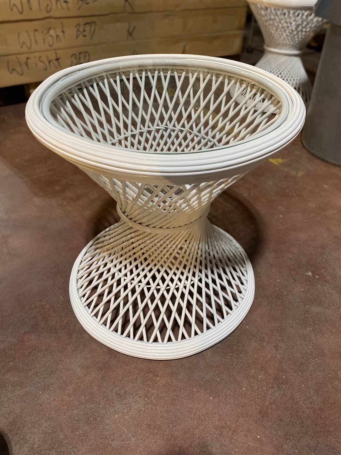 Peacock Side Table 23x23x24