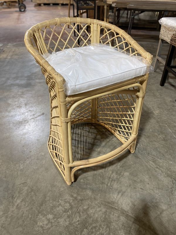 Barrel Counter Stool 24x24x36