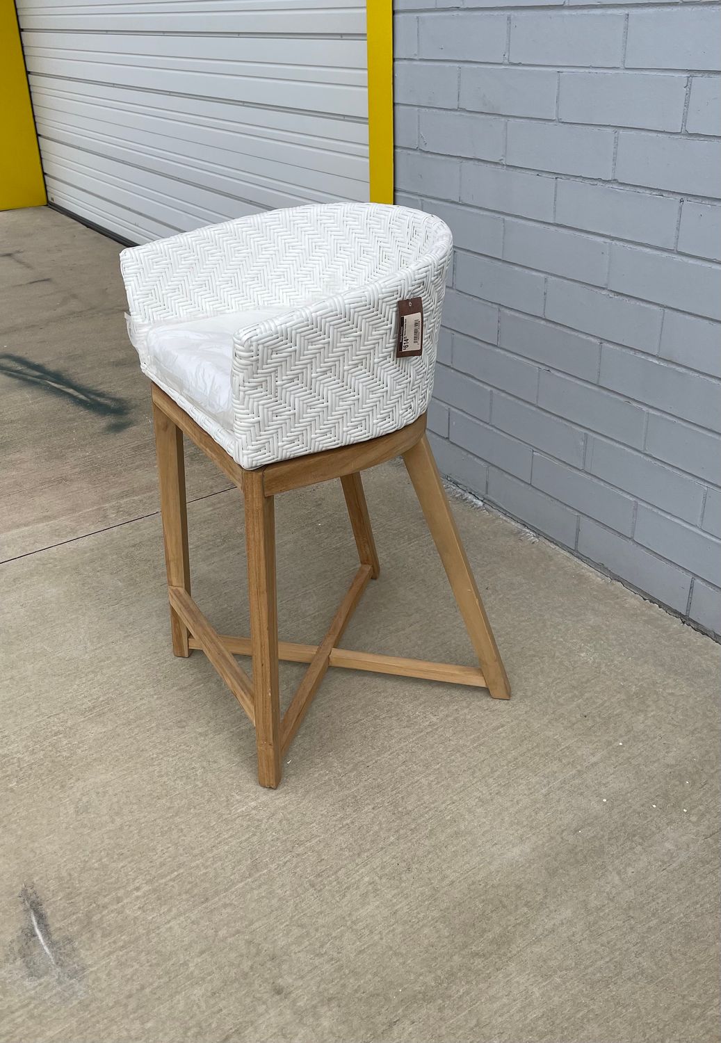 Blanco Outdoor Counter Stool-21x18x34