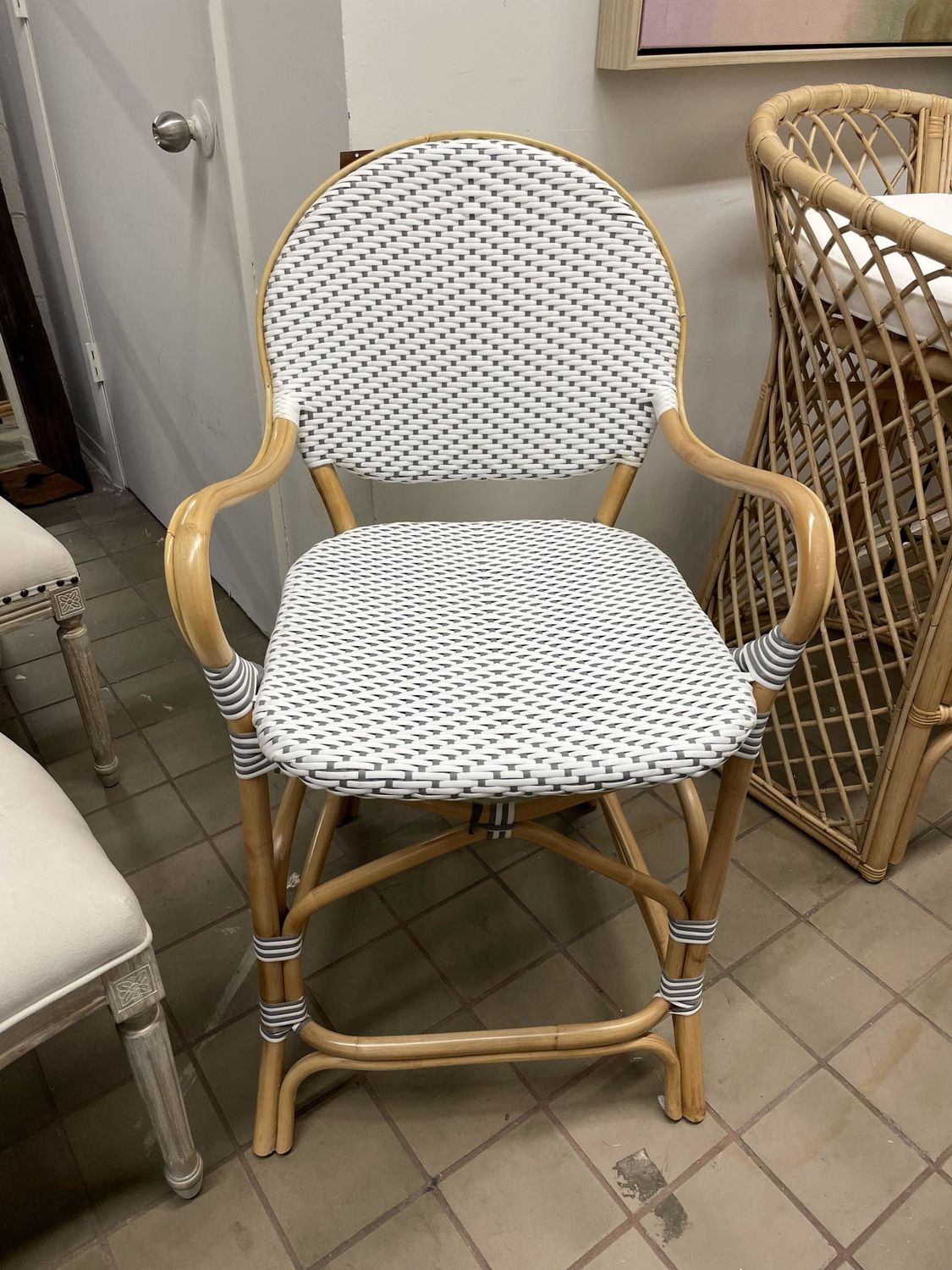 Bistro Counterstool-White/Grey