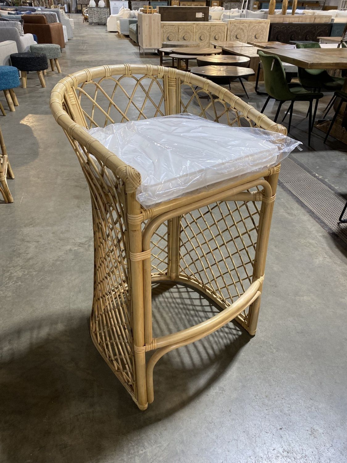 Barrel Barstool 24x24x39