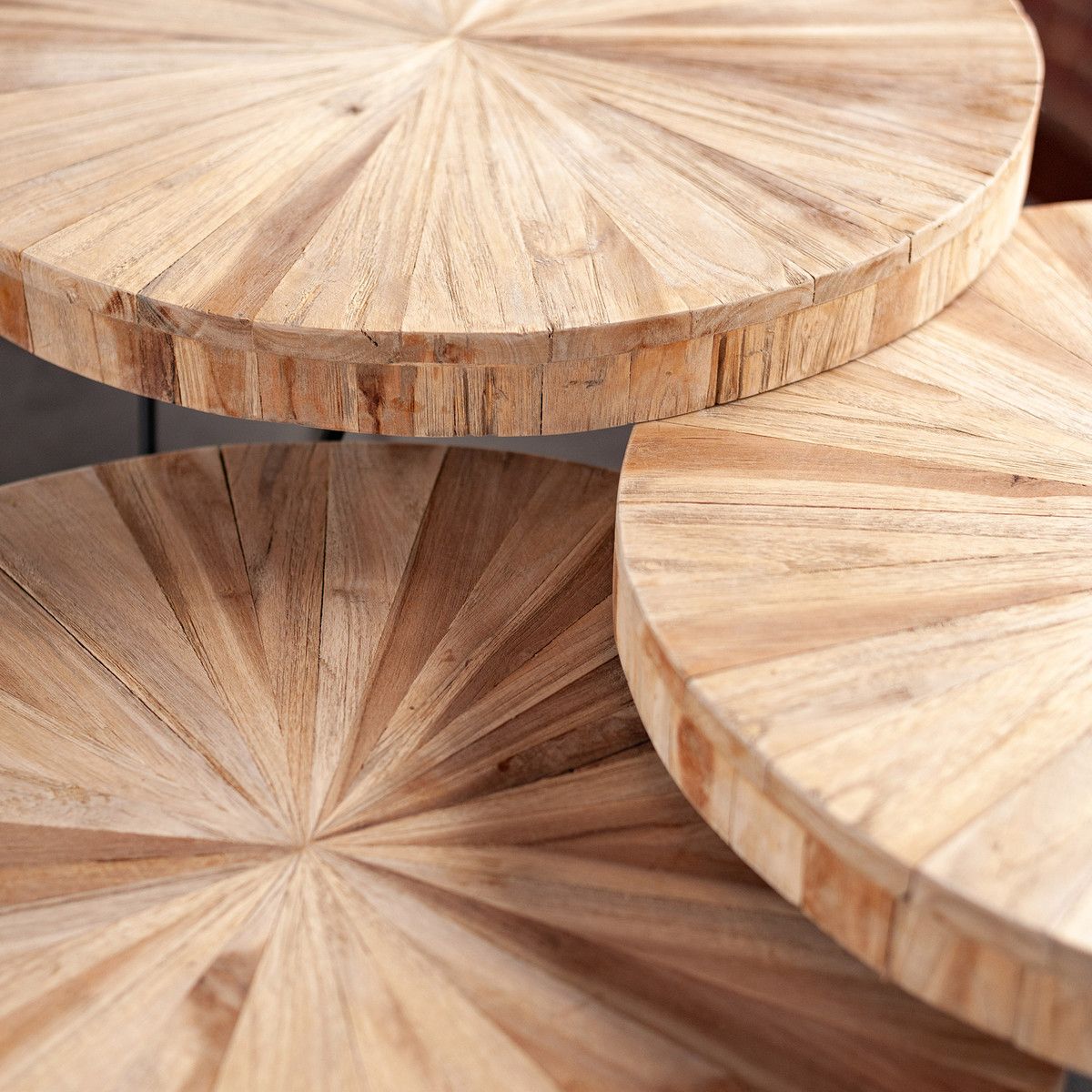 Radial Teak and Iron Riser,(20x20x11) Tallest