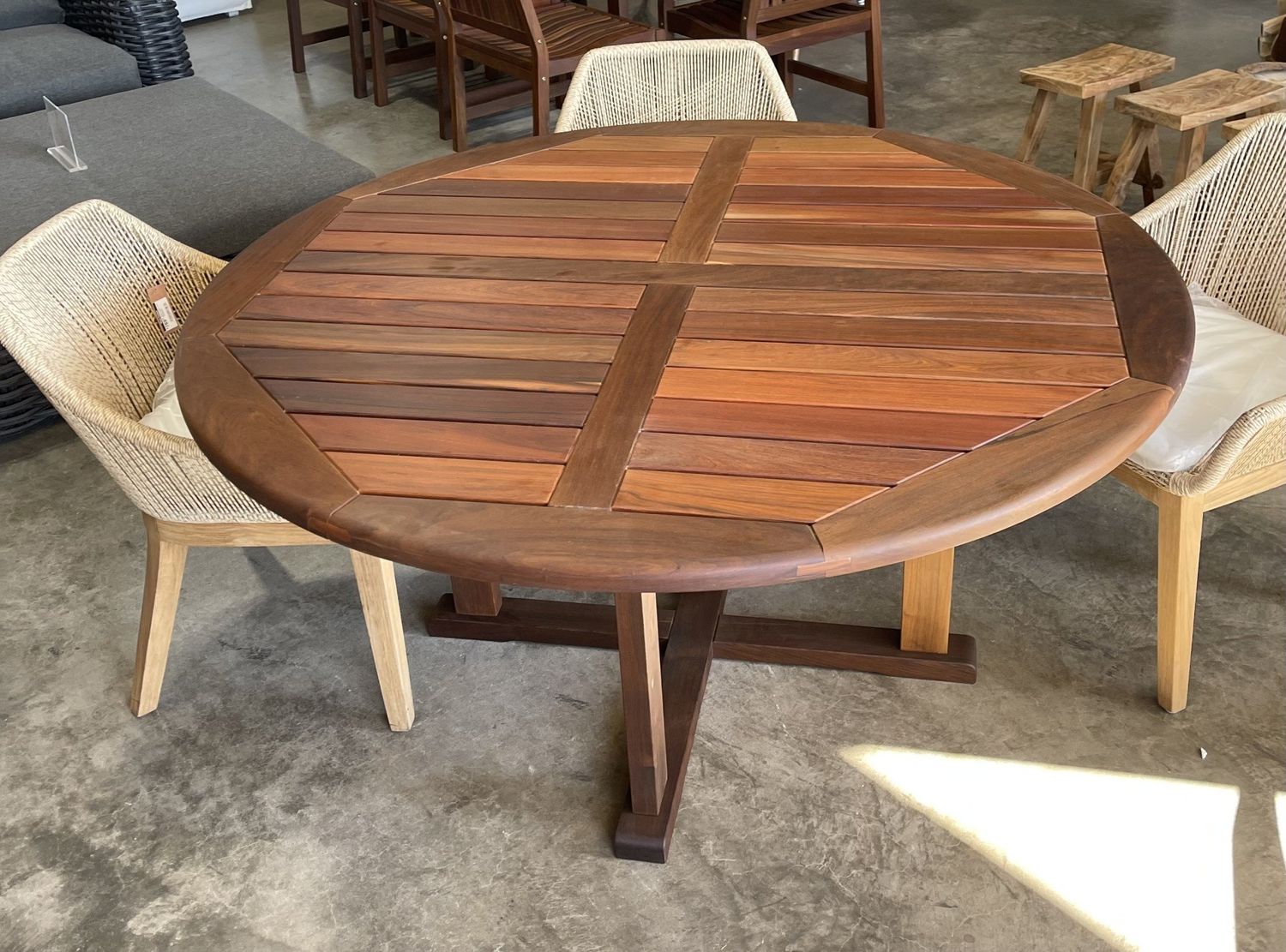 Ipe Round Dining Table-60x60x30