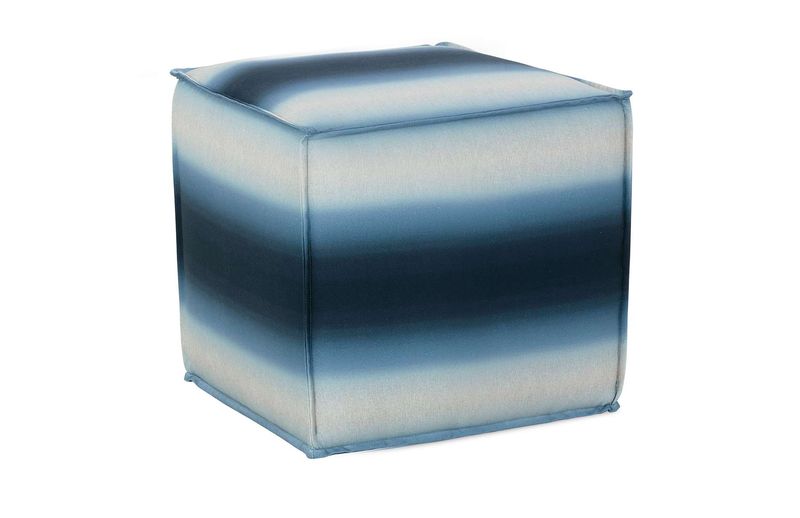 Porto-P Ottoman-12309-02(HH)-22x22x19  As is! Was 838. No other Disc Allowed