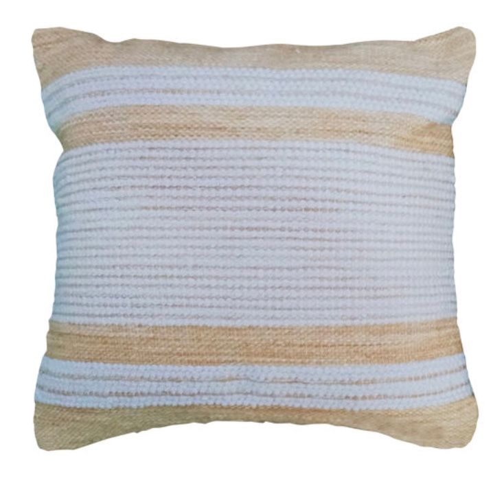 Betsy Outdoor Pillow Width: 20 &quot;