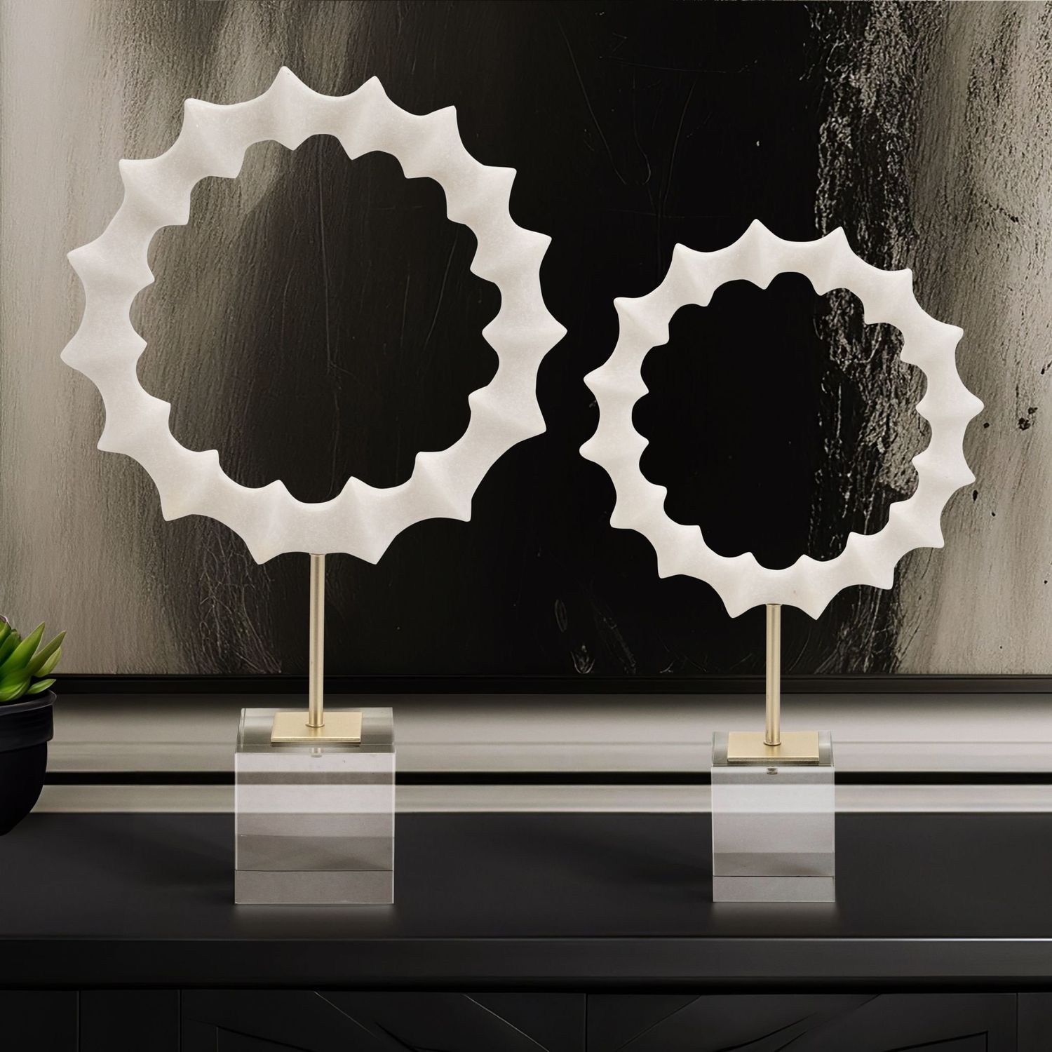 Leigha Pearl Circle Statue Set of 2 (15/18&quot;)