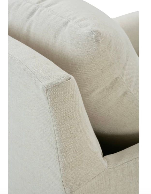 Lilah Slip Swivel L31” D37” H41” RA250-82  (AA)