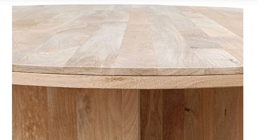 Hamlett 60″ Dining Table 60&quot;W x 60&quot;D x 30&quot;H