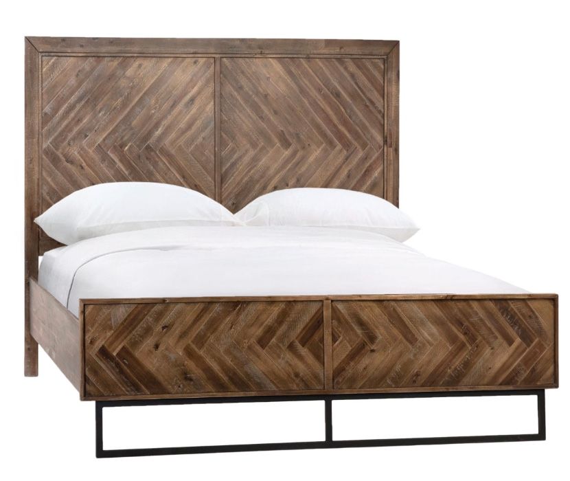 Holly Bed Queen W 64 D 85 H 60