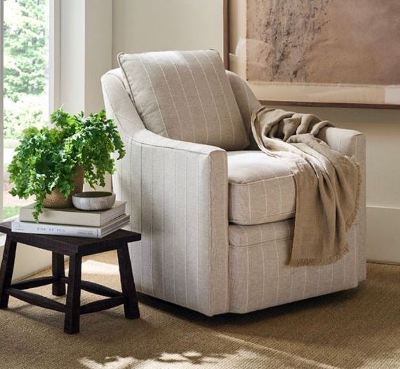 Quick Ship Hollins Swivel Chair RA251-19 KP 31 W x D38 x H 37 KP
