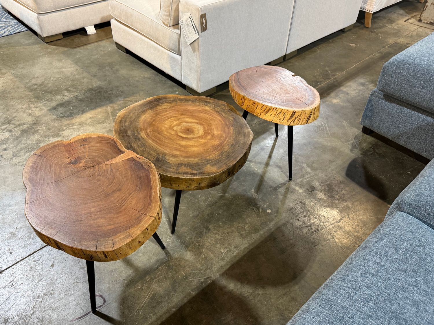 Wd. Iron Live Edge End Table (Set of 3) 22x22x14.5  18x18x18. 12x12x16