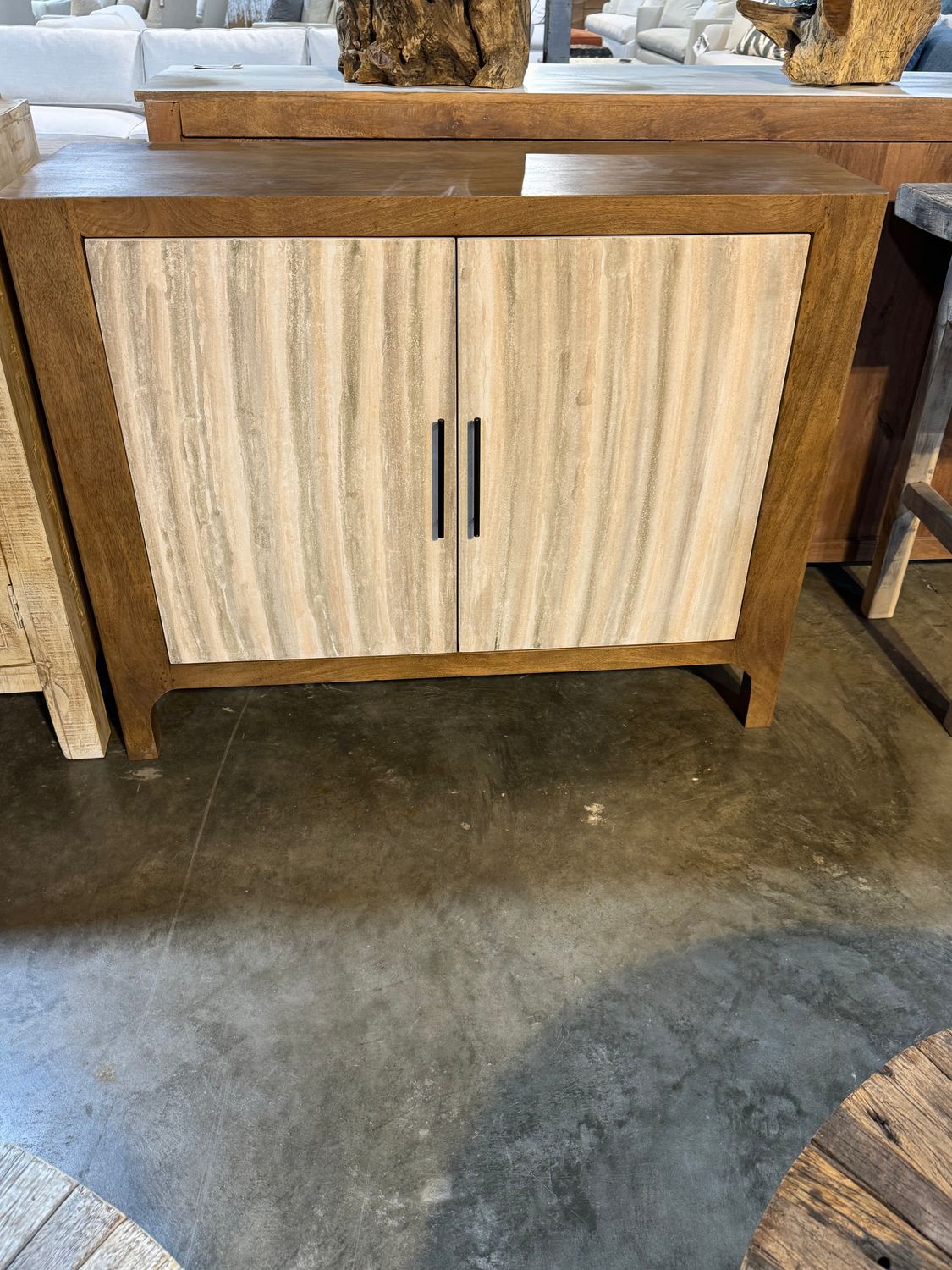 WD. 2 Door Sideboard 48x18x38 Two Tone