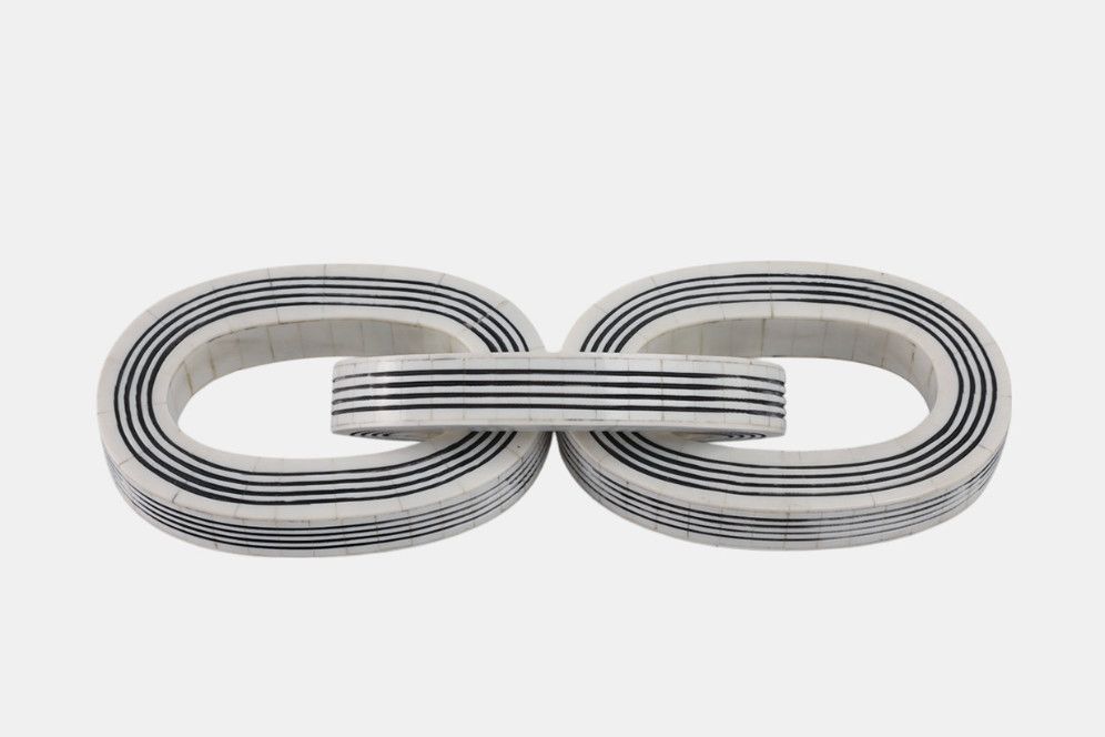 3-LINK RESIN CHAIN WITH LINES, WHITE/BLACK 15 x 5 x 1