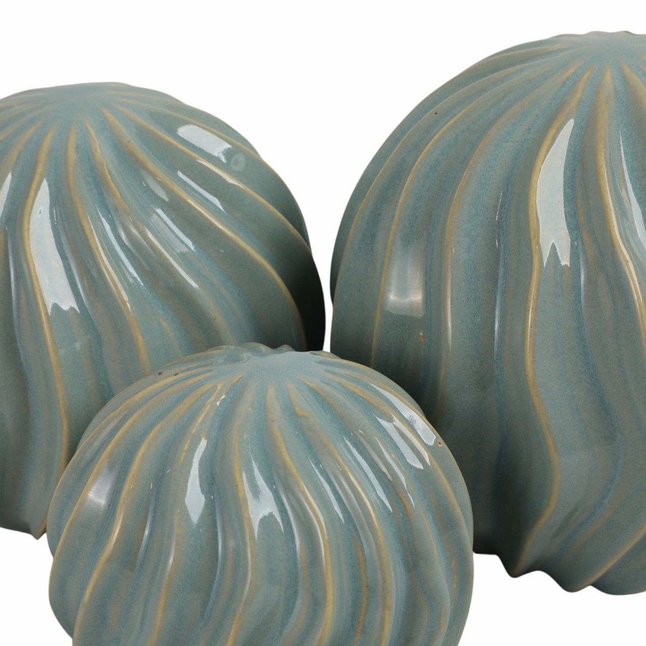 (4/5/6" ) SEASIDE BLUE CERAMIC BALLS - SET OF 3 (4/5/6" ) SEASIDE BLUE CERAMIC BALLS - SET OF 3