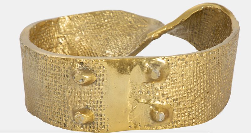 TWISTED HAMMERED RING, BRASS LOOK 10 x 3 x 10