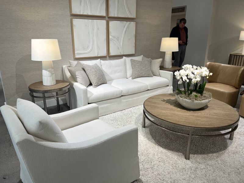 Lily Grace Sofa W: 90 D: 42  H: 33"(26" SD) **Protected W FF treatment**