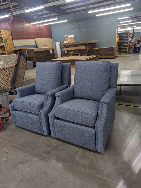 SWIVEL MANUAL RECLINER- H 42 x W 30 x D 37 WAS 3410.00 30% OFF. CLEARANCE! AS IS!