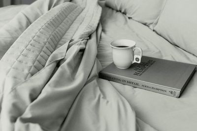 COMPHY KING QUILTED BLANKET - DOVE GRAY