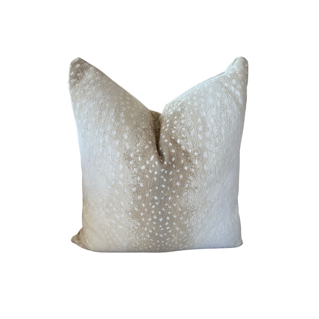 20&quot; THROW PILLOW (FAWN ALMOND)