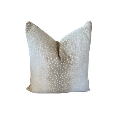 20&quot; THROW PILLOW (FAWN ALMOND)