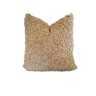 22&quot; THROW PILLOW G6 (CURLY CAMEL)