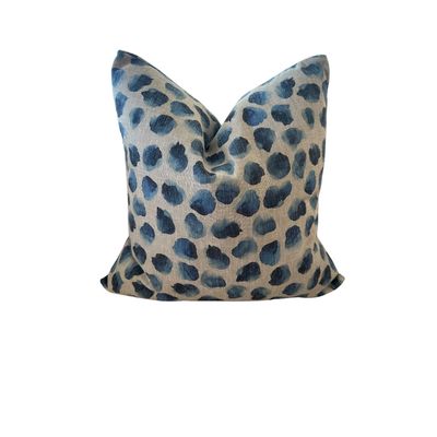 20&quot; THROW PILLOW G5 (BLURRY DOT INDIGO)