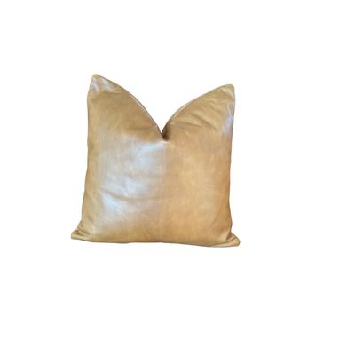 20&quot; THROW PILLOW L2 (BISTRO SADDLE)