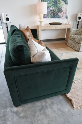 BURK SOFA (G5-CLOAK FOREST)
