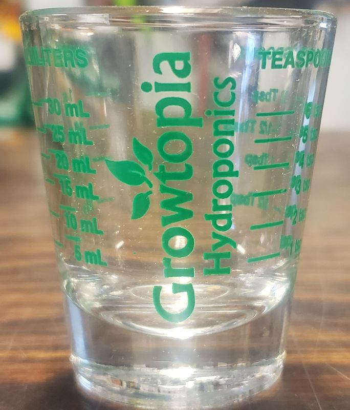 Growtopia Measuring Glass 1.5 oz