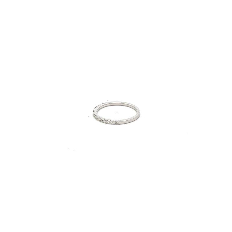 18kw .18ctw RD 21 Dia Wedding Band, Size 5.5