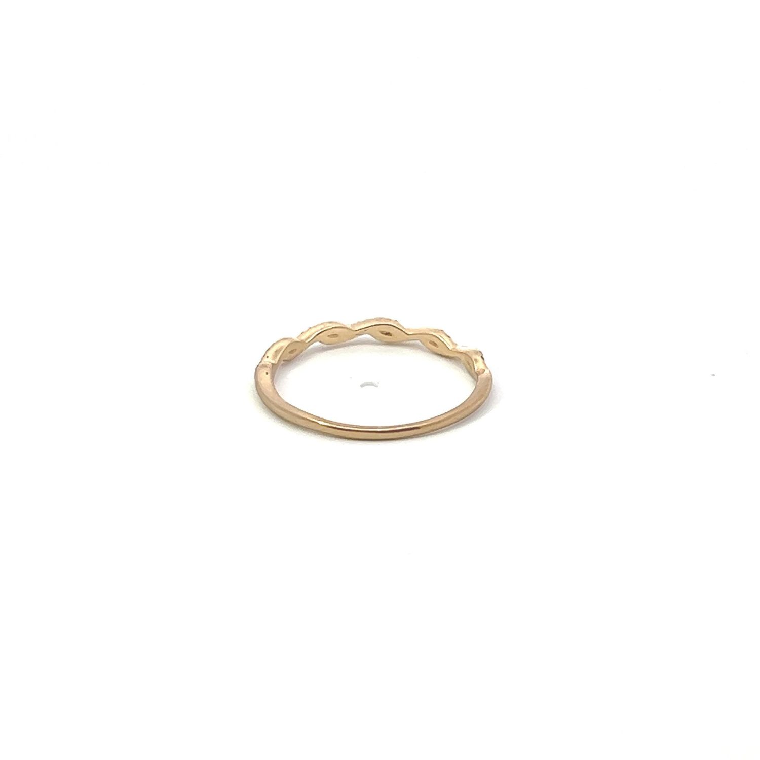 14KY 0.11ctw Diamond Twist Ring Size 6.5