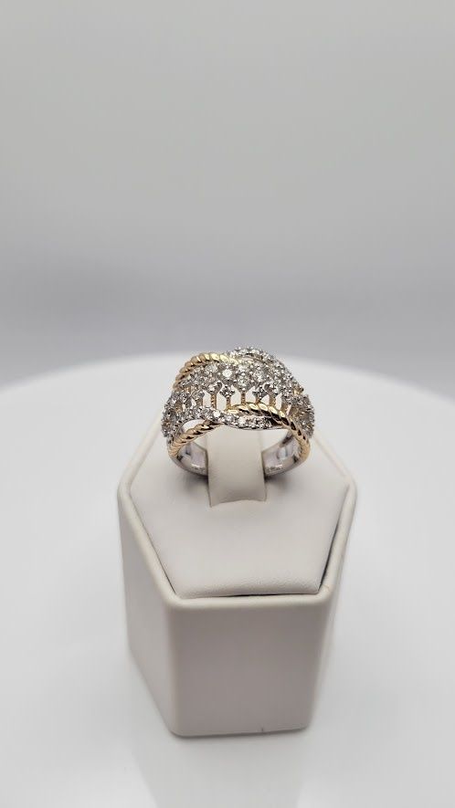 14KYW 1.31 ctw Diamond and Cable Twist Ring