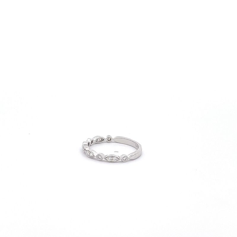 14kw .20ctw Dia MRQ &amp; RND Ring, Size 7