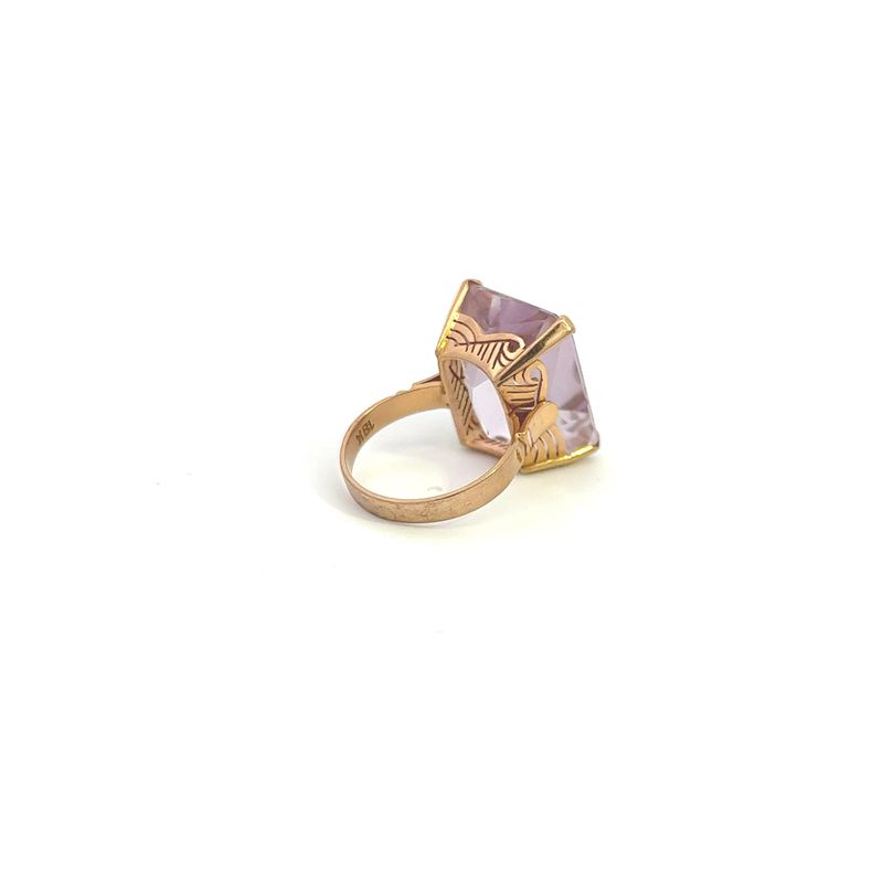 18KY Gold Emerald Cut Amethyst Ring 8.1grams Size 4.5  Amethyst is 15mm x 18mm