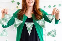 St Patrick&#39;s Day Plaid Pennant Banner