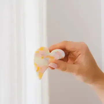 Lover Claw Clip