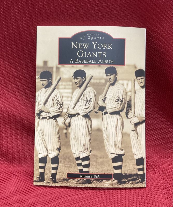 New York Giants A Baseball Album 002052