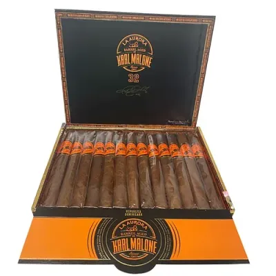 La Aurora Barrel Aged By Karl Malone Churchill Box