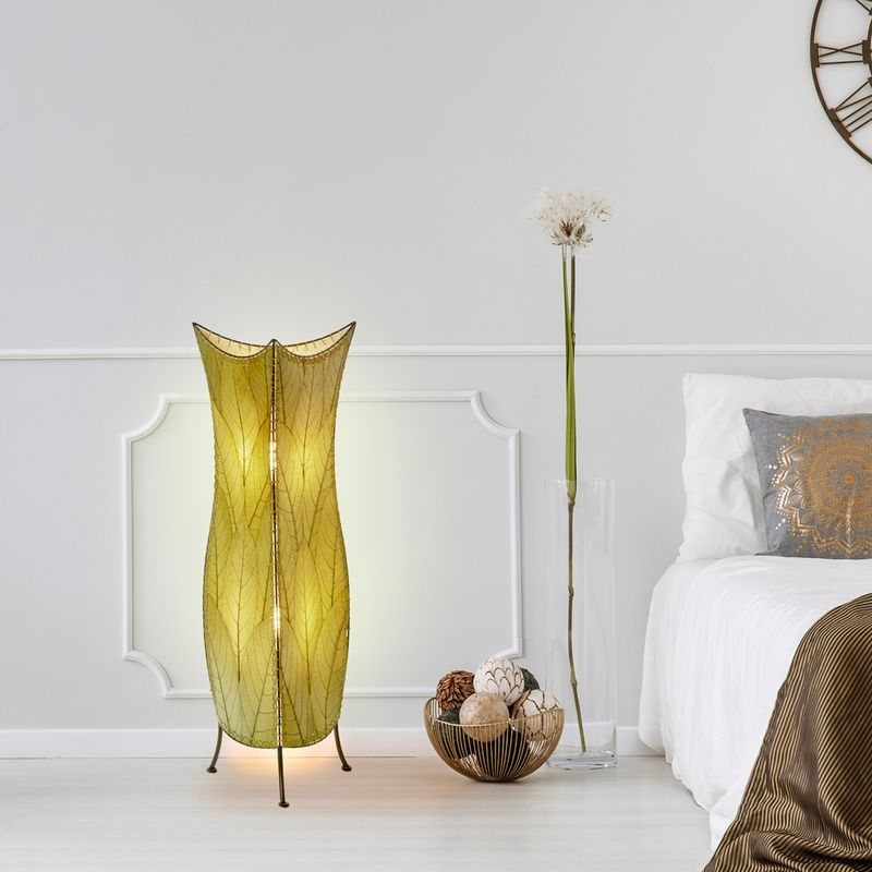 Flower Bud Large Leaf Lamp