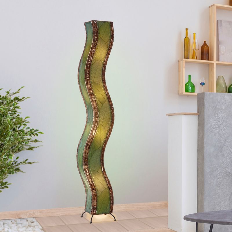 Wave Giant Leaf Lamp