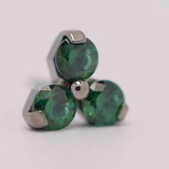 18g trinity prong 3x2mm emerald