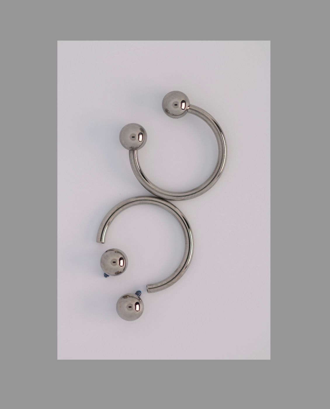 16g 9/32 circular barbell threaded shaft
