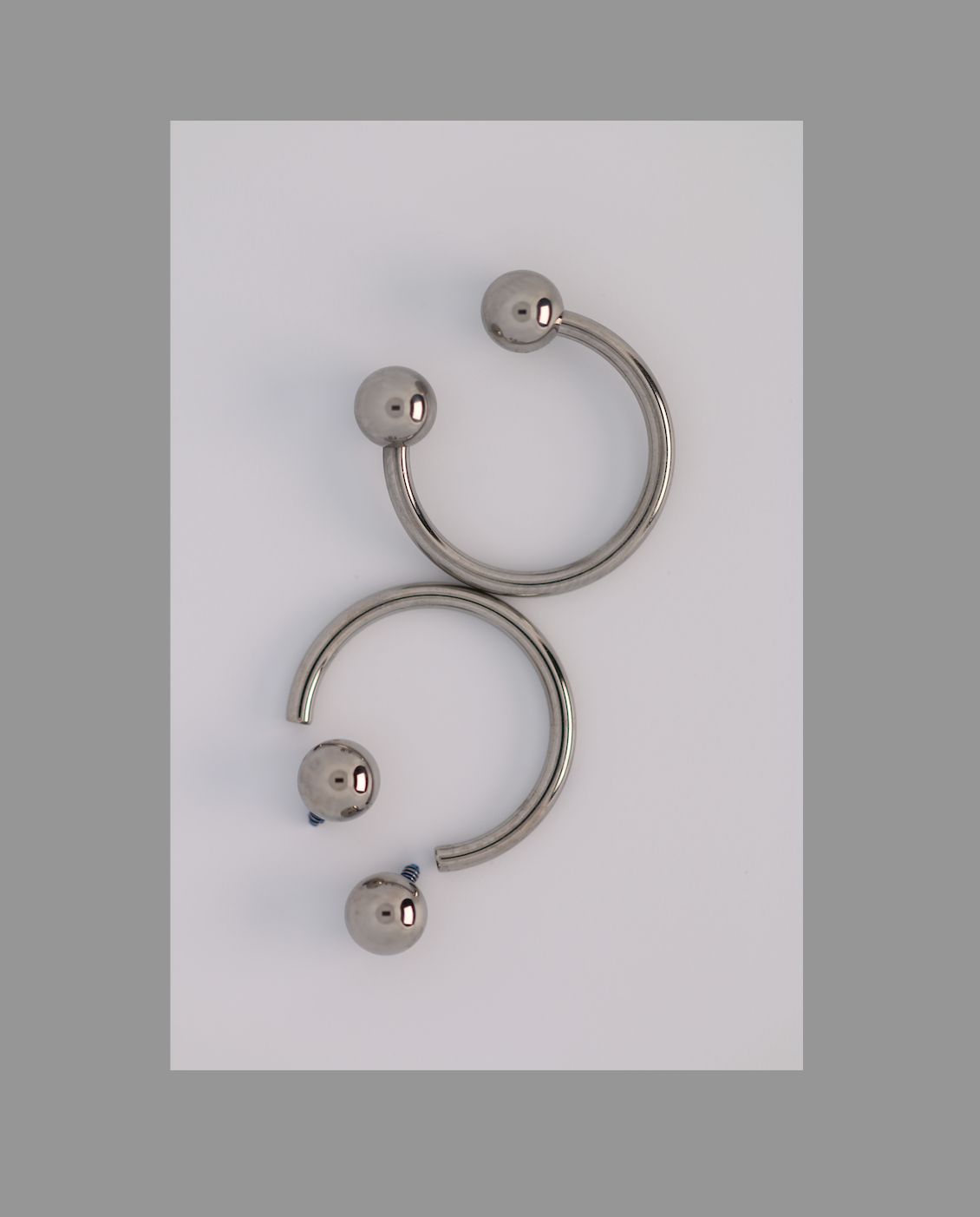 16g 13/32 circular barbell threaded shaft