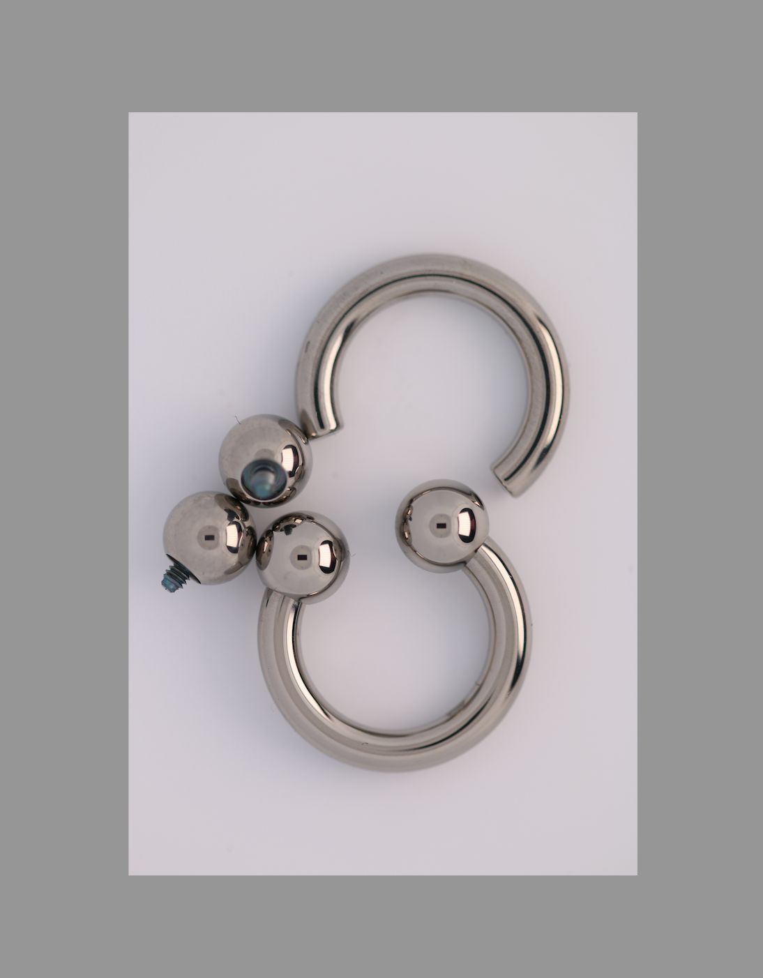 10g 9/16 circular barbell threaded shaft