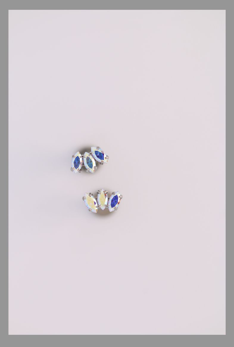 18g prong set threadless marquise fan #2 faceted gem end with (3) 1.5mm gems-Aurora Borealis CZ