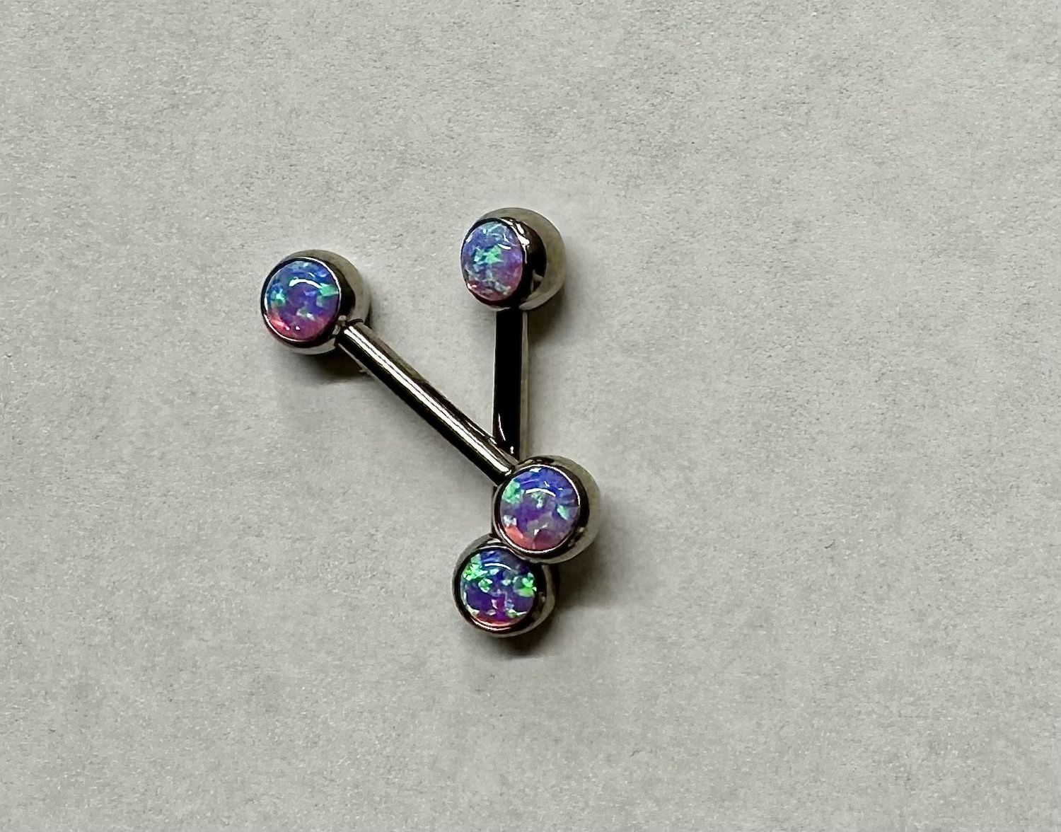 Side Gem 4mm Pink opal cabochon
