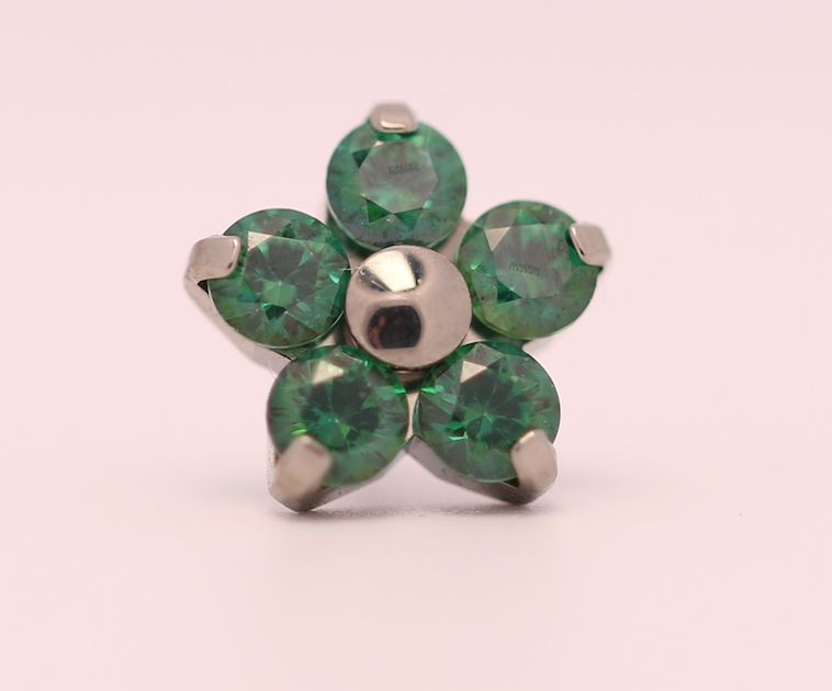 18g prong set threadless end flower 5x1.5mm emerald
