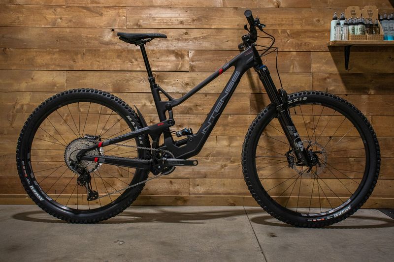 INTENSE TRACER 29 Black PRO