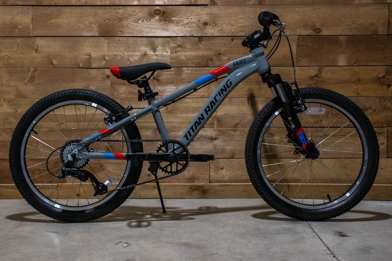 TITAN RACING - HADES 20&#39;&#39; MTB 